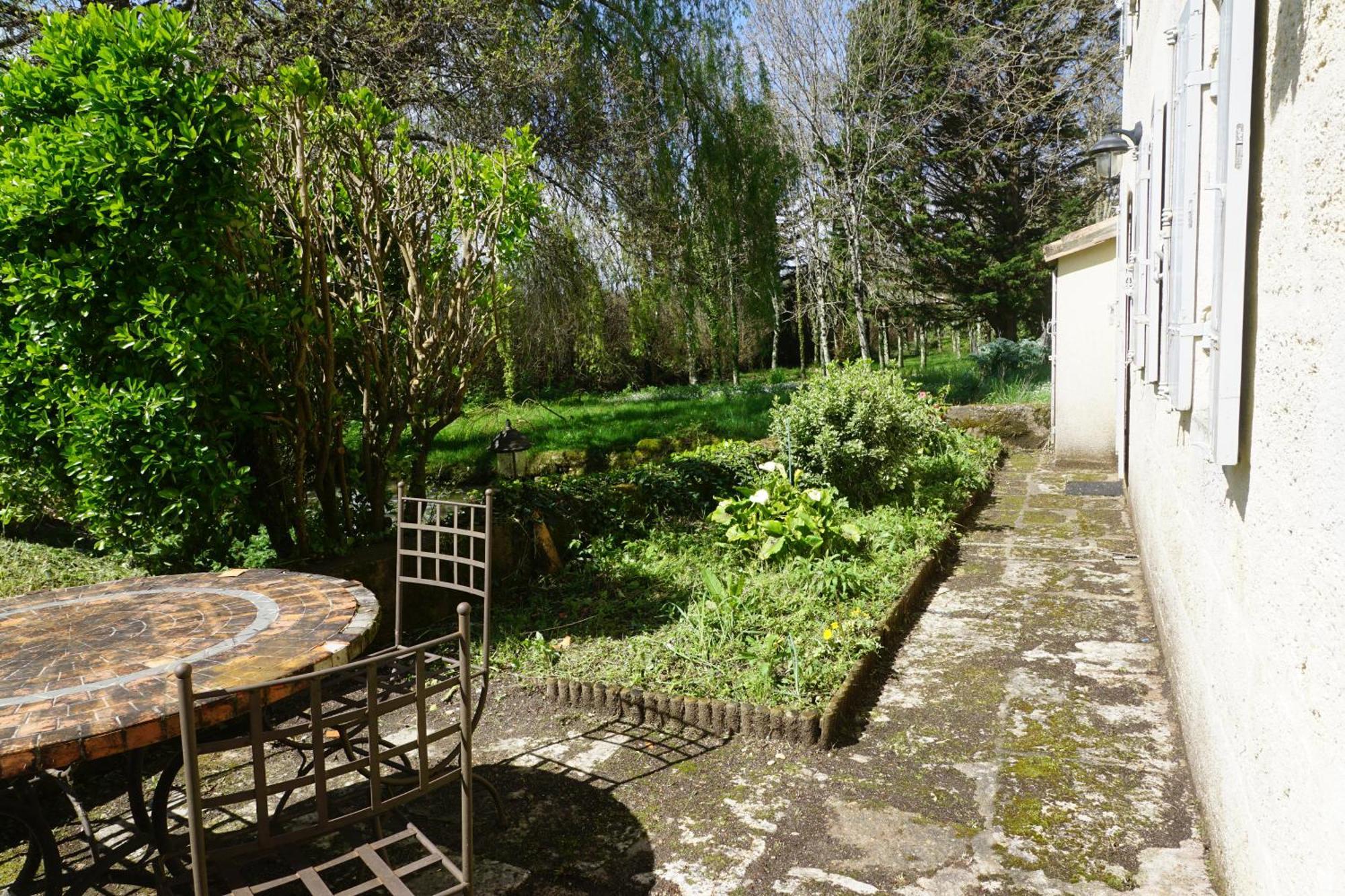 Moulin Notre Dame Hotel Saint-Genès-de-Castillon Екстериор снимка