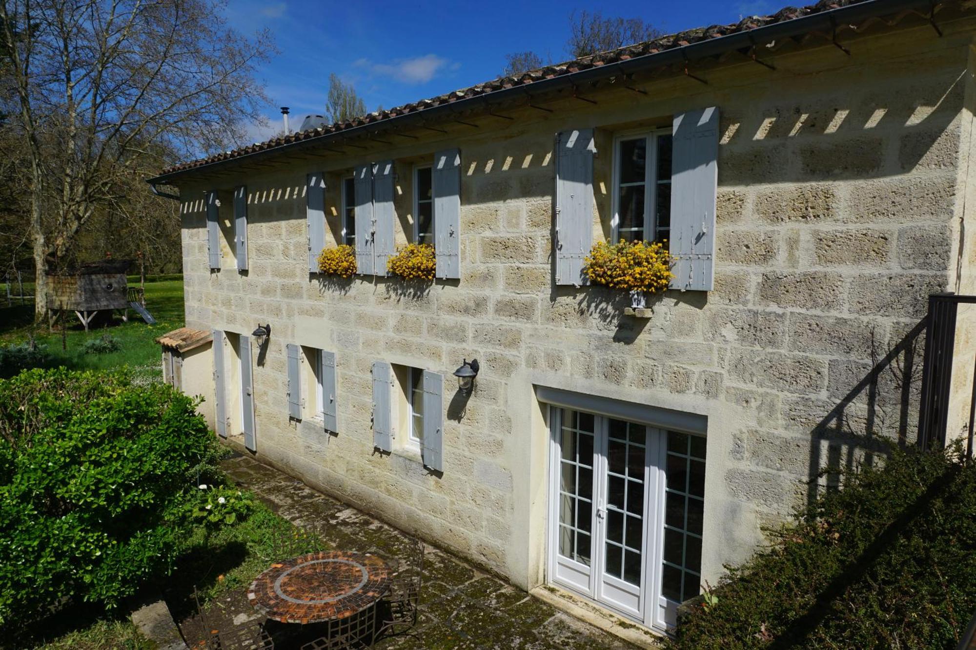 Moulin Notre Dame Hotel Saint-Genès-de-Castillon Екстериор снимка